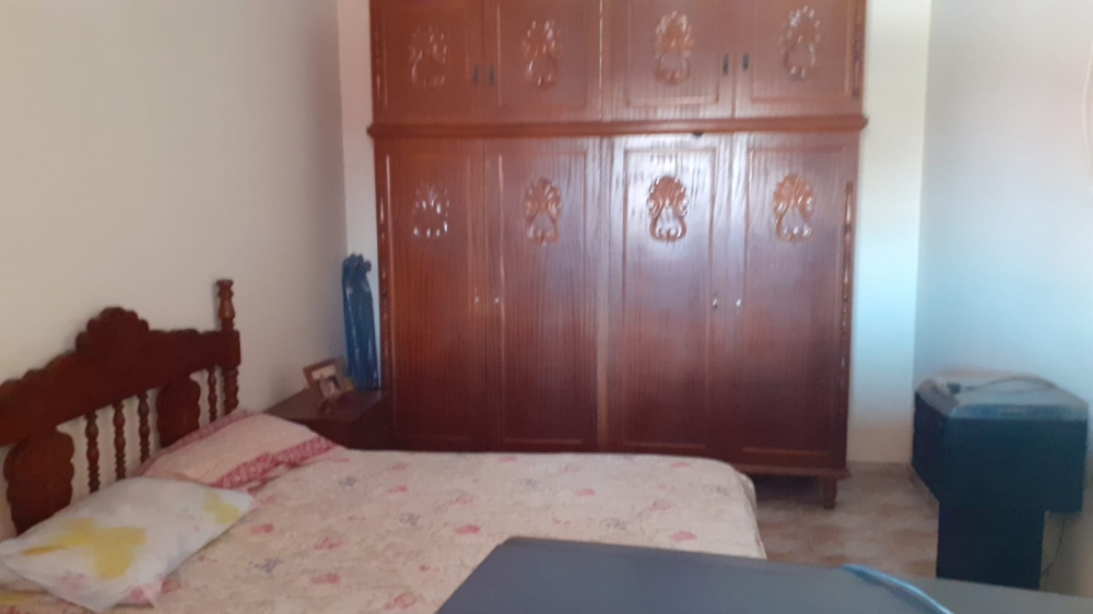 VENDO CASA COM 02 SALÕES NO PA